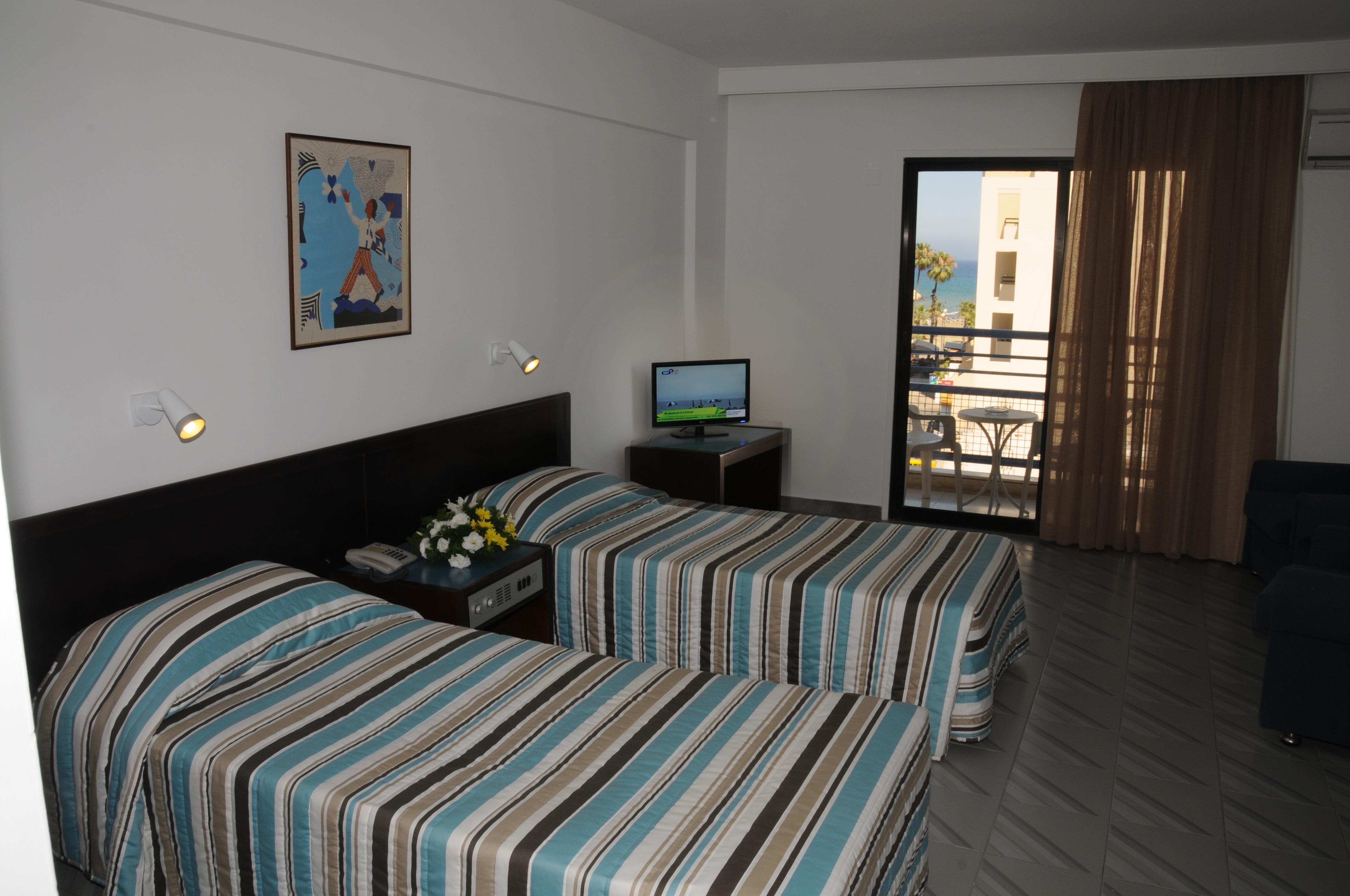 Atrium Zenon Hotel Apartments Larnaca Exterior photo