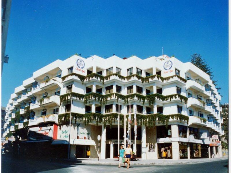 Atrium Zenon Hotel Apartments Larnaca Exterior photo